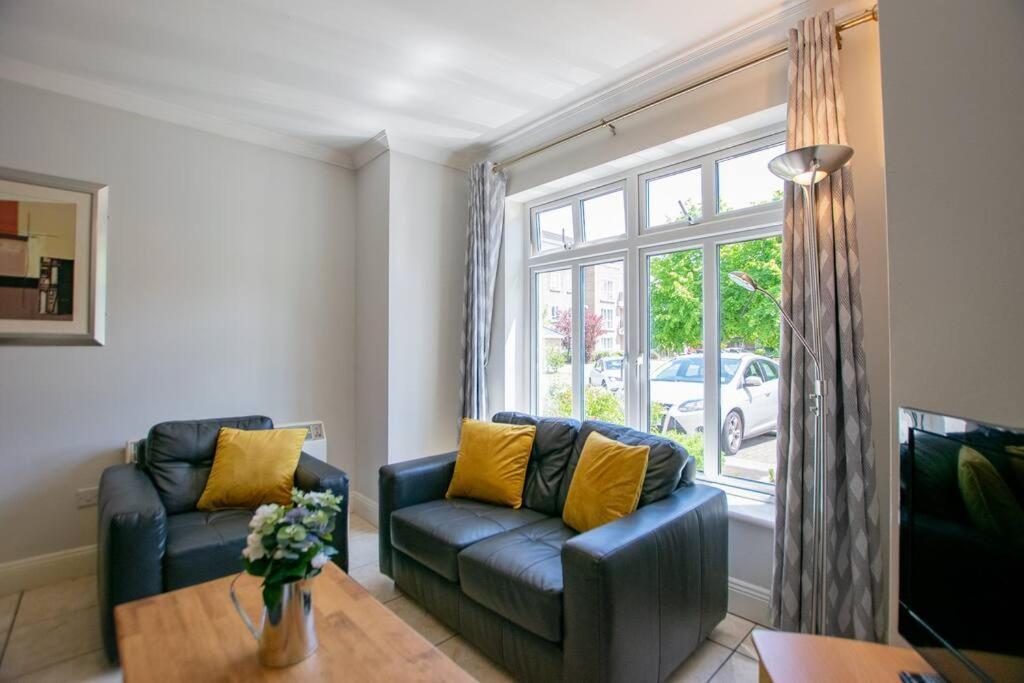 106 - The Townhouse By Shortstays Galway Exteriör bild